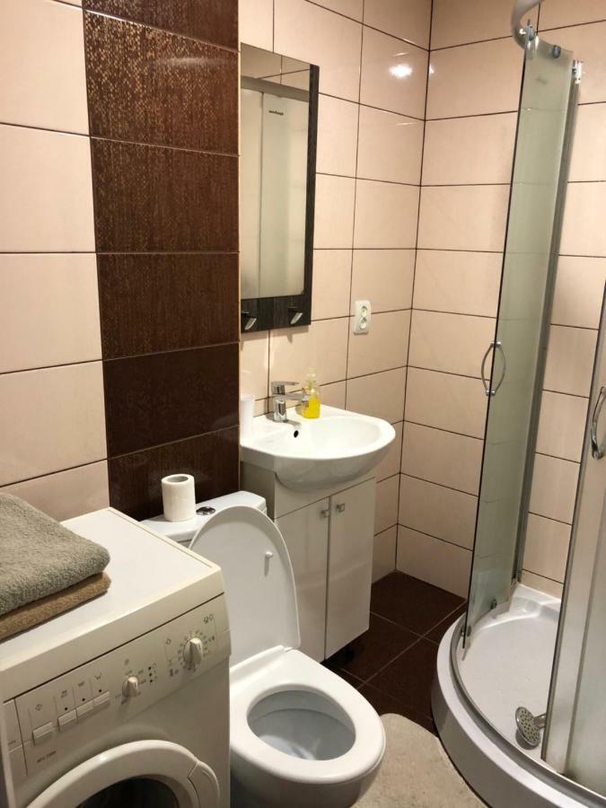 1 Ком. Кв Студио В Центре Запорожья Zaporizhia Esterno foto