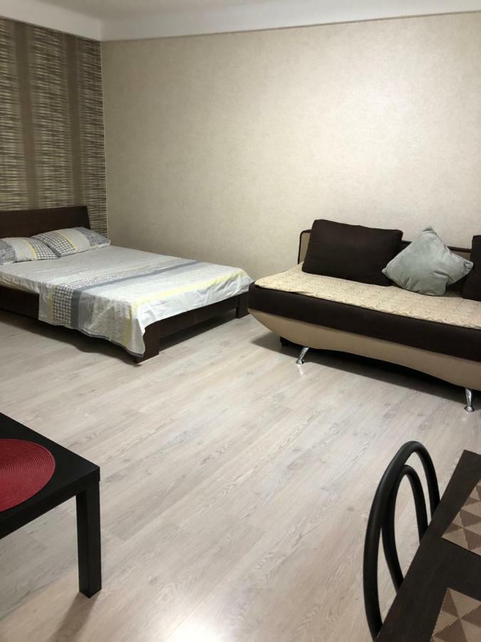 1 Ком. Кв Студио В Центре Запорожья Zaporizhia Esterno foto